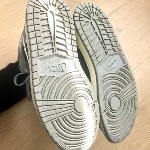 Air Jordan Women’s Sneakers in Black and Gray - Picture 4 of 5